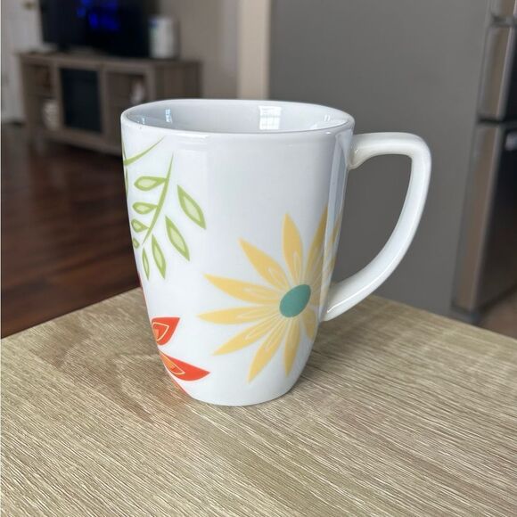 PREOWNED … CORELLE COORDINATES “Porcelain” Mug - Picture 2 of 4